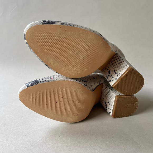 Steve Madden Rookie Ankle Booties - Picture 7 of 7